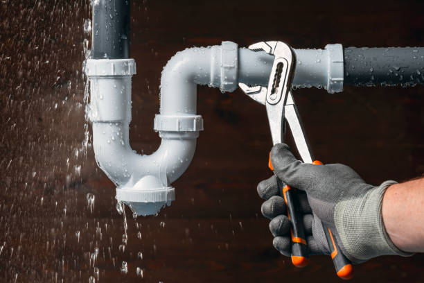 Professional Leak Detection technician working in Rosser, TX